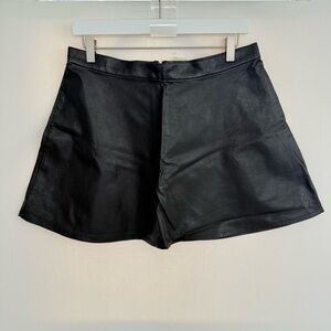 NWT American Eagle Faux Leather Skirt with zipper back size 12